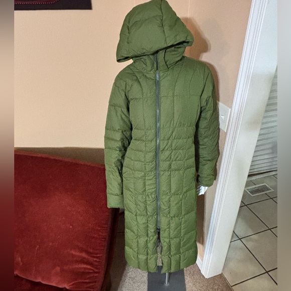 Green Hooded Down Puffer Coat - Picture 9 of 16